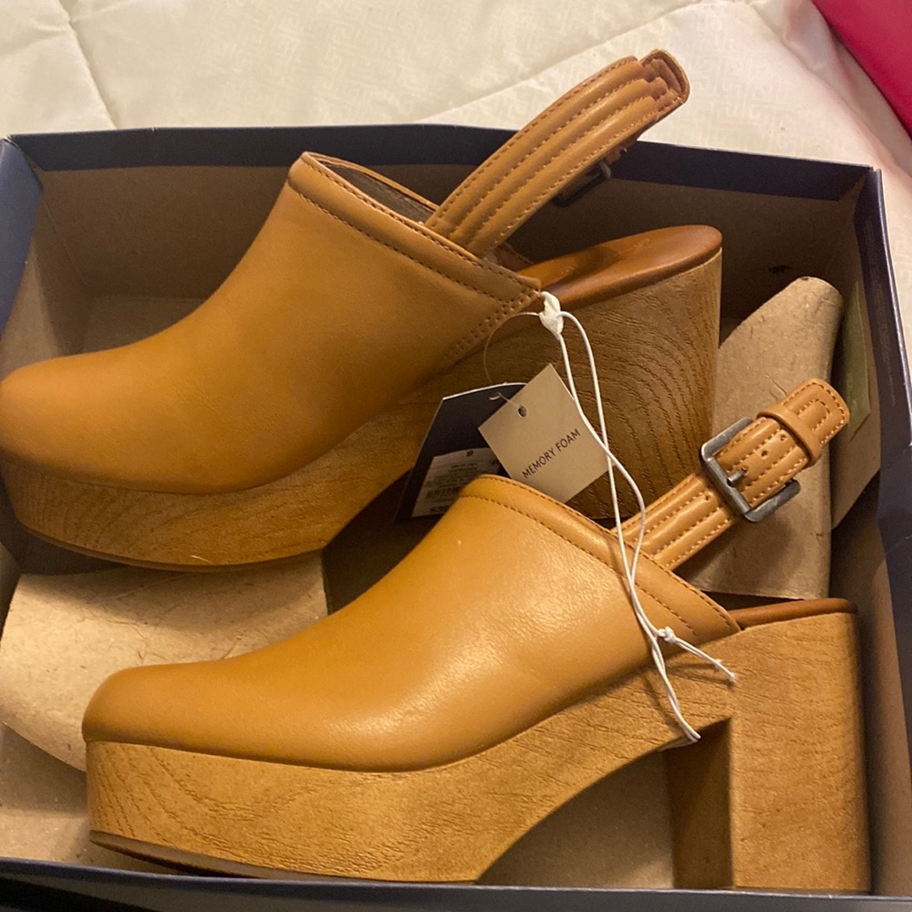 New clog mules shoes 9 ladies